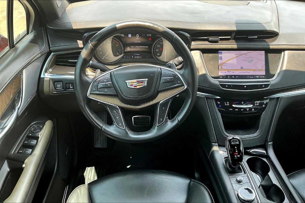 used 2020 Cadillac XT5 car, priced at $28,070