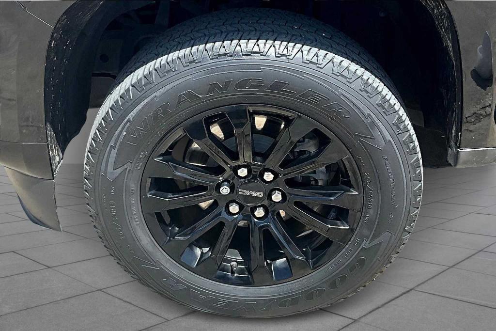 used 2022 GMC Canyon car, priced at $28,298