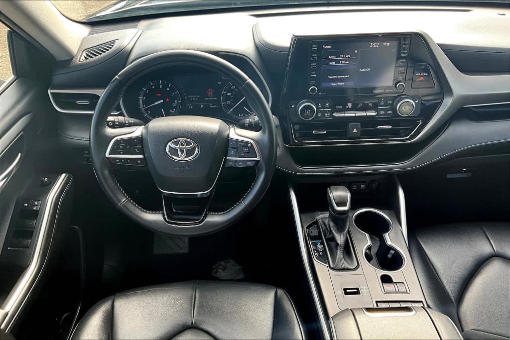 used 2020 Toyota Highlander car, priced at $24,300