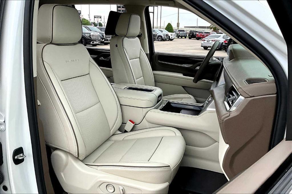 used 2023 GMC Yukon car, priced at $70,233