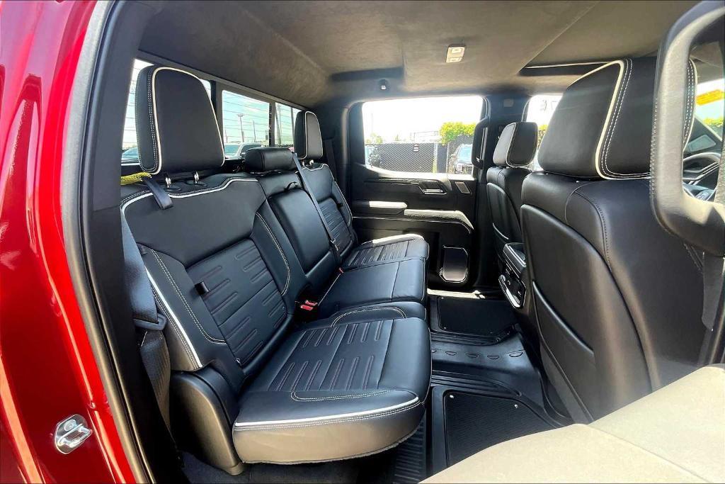 used 2022 GMC Sierra 1500 car, priced at $55,200