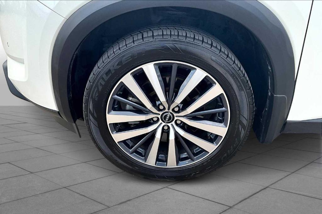 used 2022 Nissan Pathfinder car, priced at $31,998