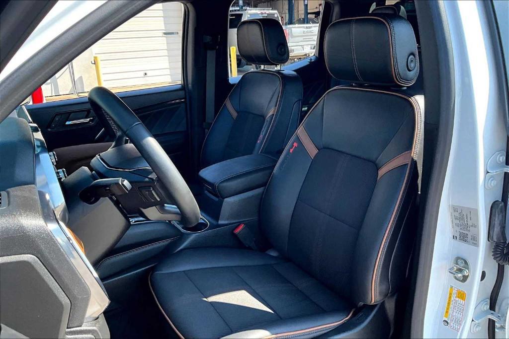 used 2023 GMC Canyon car, priced at $39,995