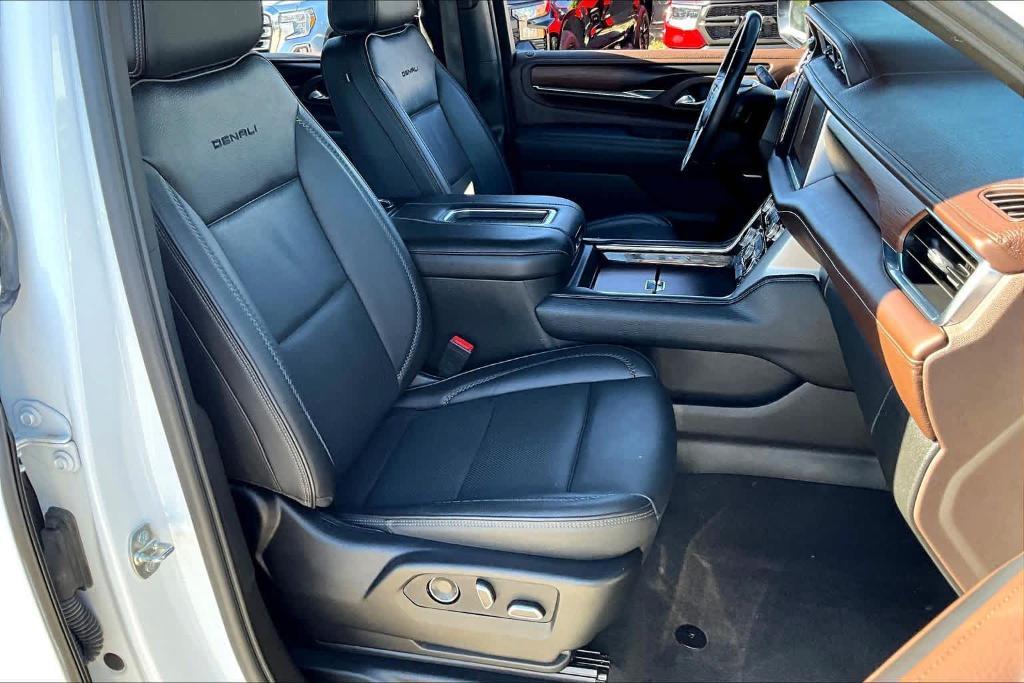 used 2021 GMC Yukon car, priced at $51,400