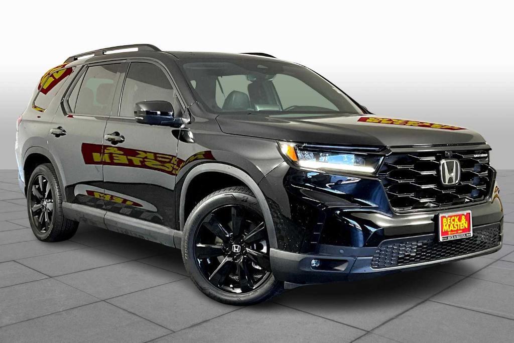used 2025 Honda Pilot car, priced at $47,900