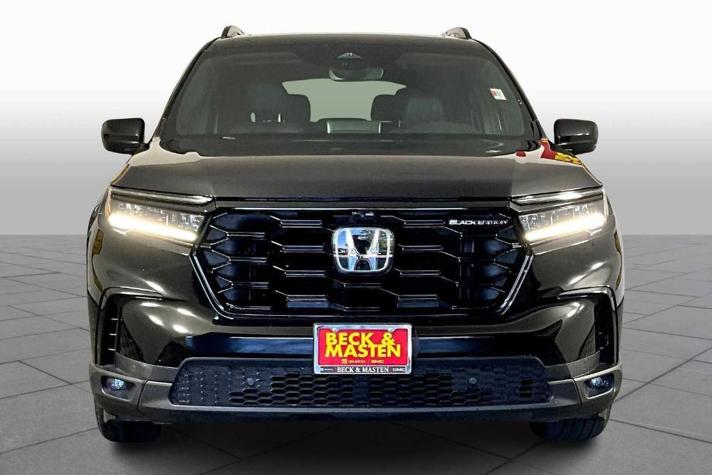 used 2025 Honda Pilot car, priced at $47,900