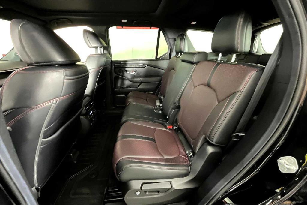 used 2025 Honda Pilot car, priced at $47,900