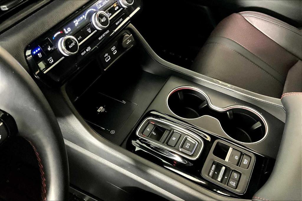 used 2025 Honda Pilot car, priced at $47,900