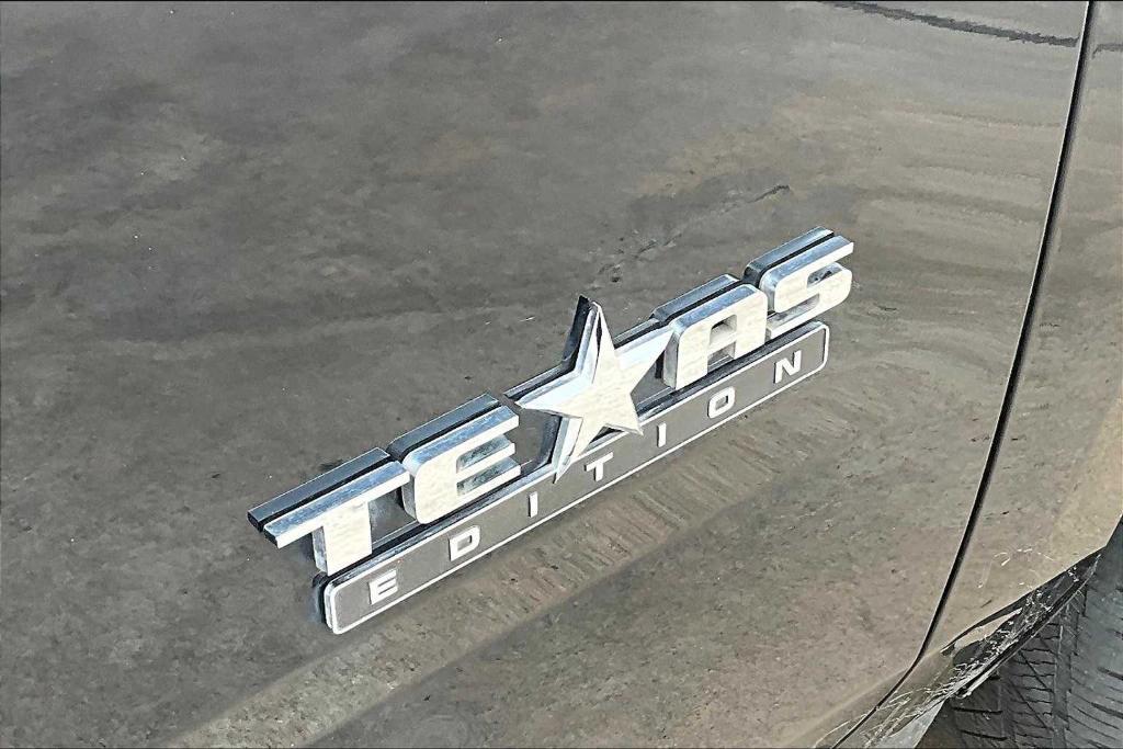 used 2019 Chevrolet Suburban car, priced at $18,995