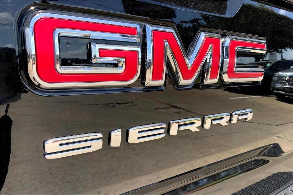 used 2023 GMC Sierra 1500 car, priced at $34,400