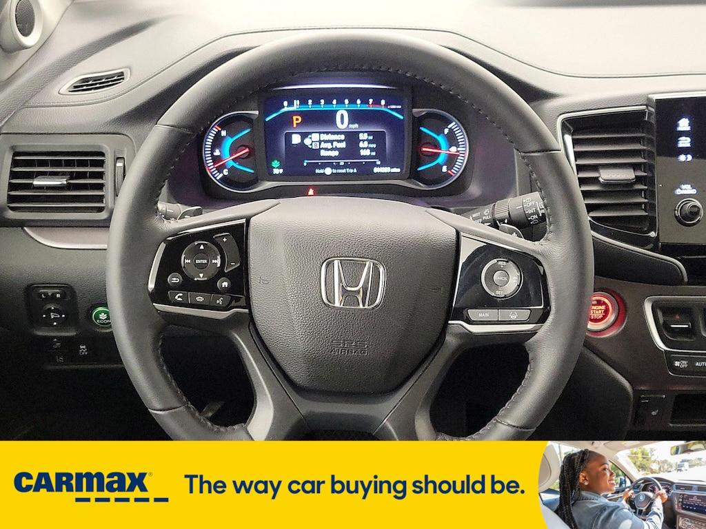 used 2022 Honda Pilot car, priced at $32,998