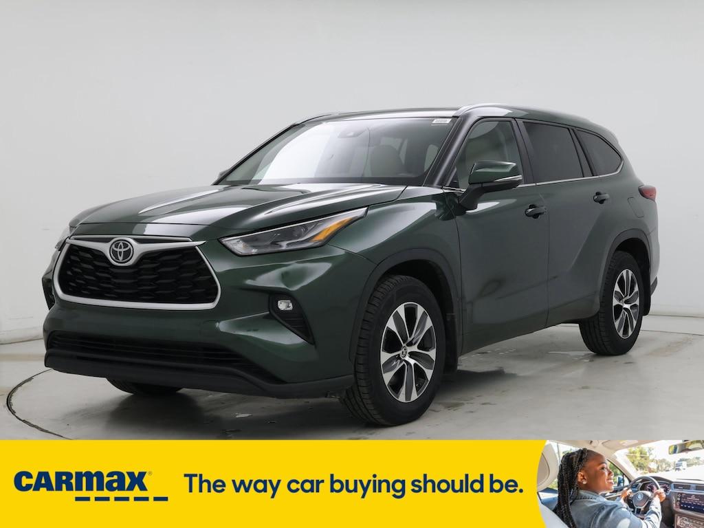 used 2023 Toyota Highlander car, priced at $37,998