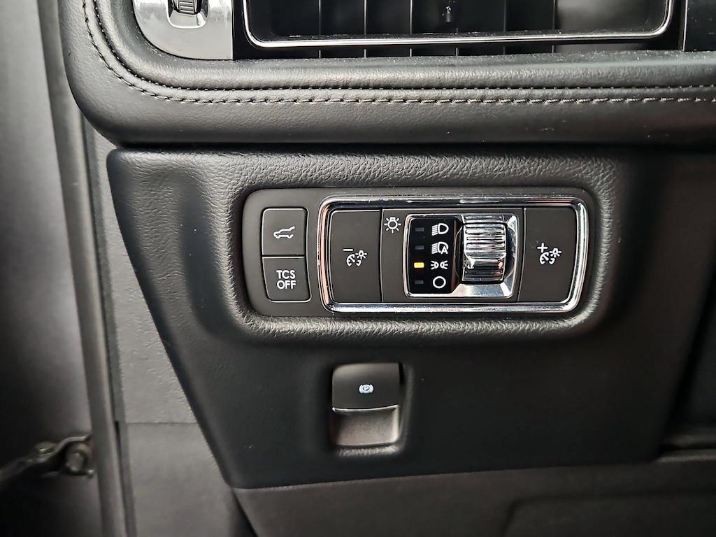 used 2021 Lincoln Nautilus car, priced at $31,998