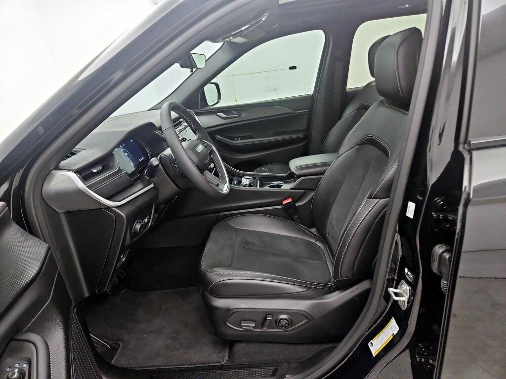 used 2025 Jeep Grand Cherokee car, priced at $39,998