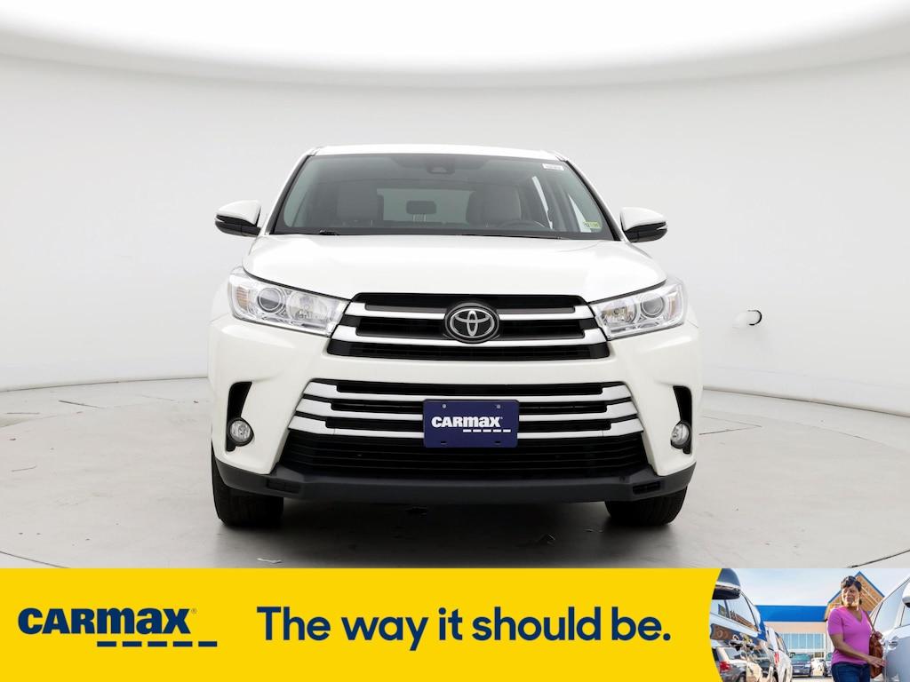 used 2018 Toyota Highlander car, priced at $26,998