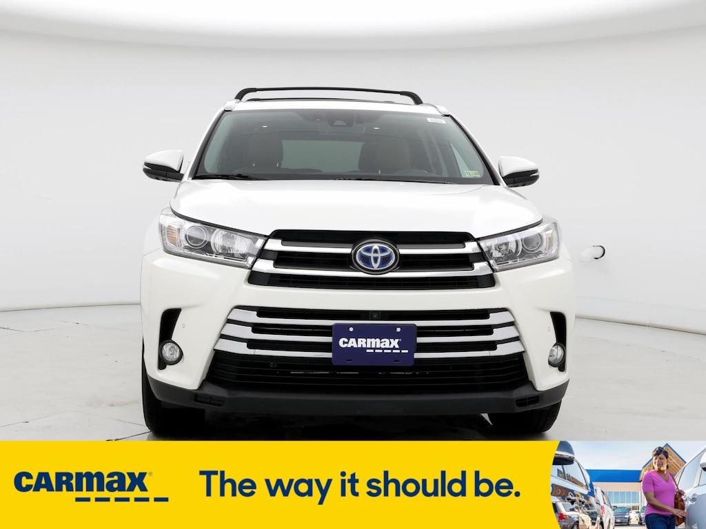 used 2017 Toyota Highlander Hybrid car, priced at $31,998