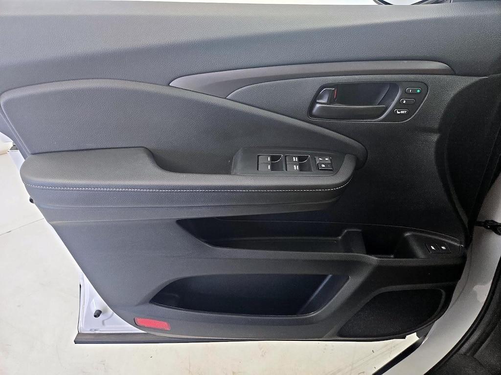 used 2023 Honda Passport car, priced at $36,998