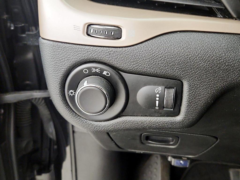 used 2015 Jeep Cherokee car, priced at $12,998