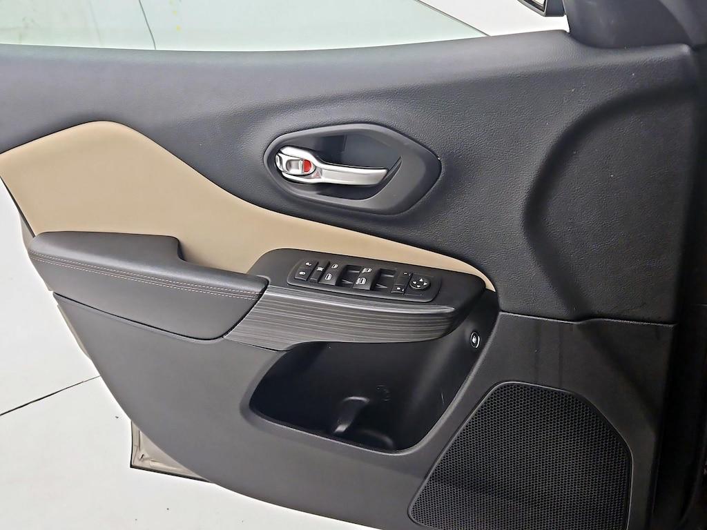 used 2016 Jeep Cherokee car, priced at $16,998