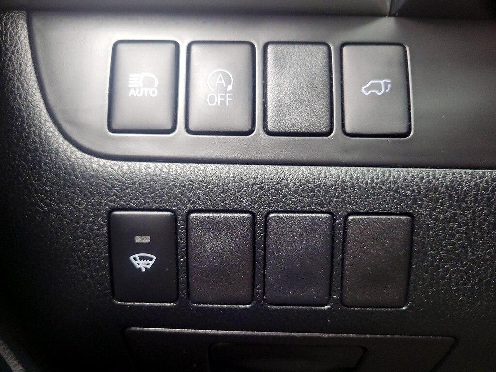 used 2019 Toyota Highlander car, priced at $31,998