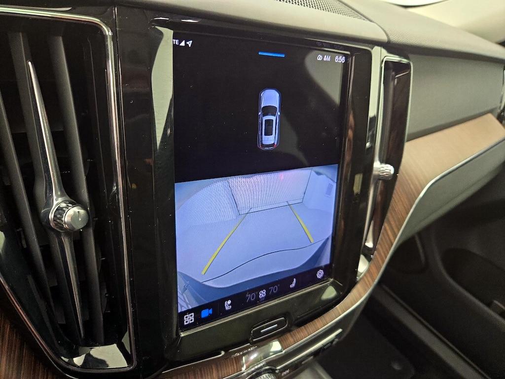 used 2023 Volvo XC60 car, priced at $30,998