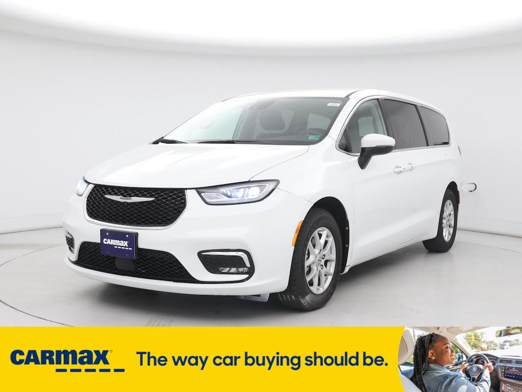 used 2023 Chrysler Pacifica car, priced at $26,998