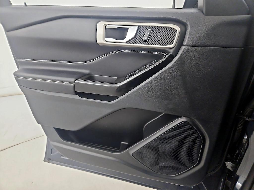 used 2022 Ford Explorer car, priced at $37,998