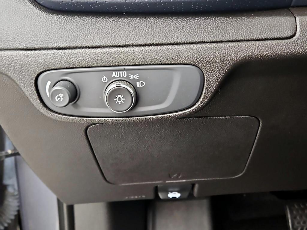 used 2022 Chevrolet Bolt EUV car, priced at $21,998