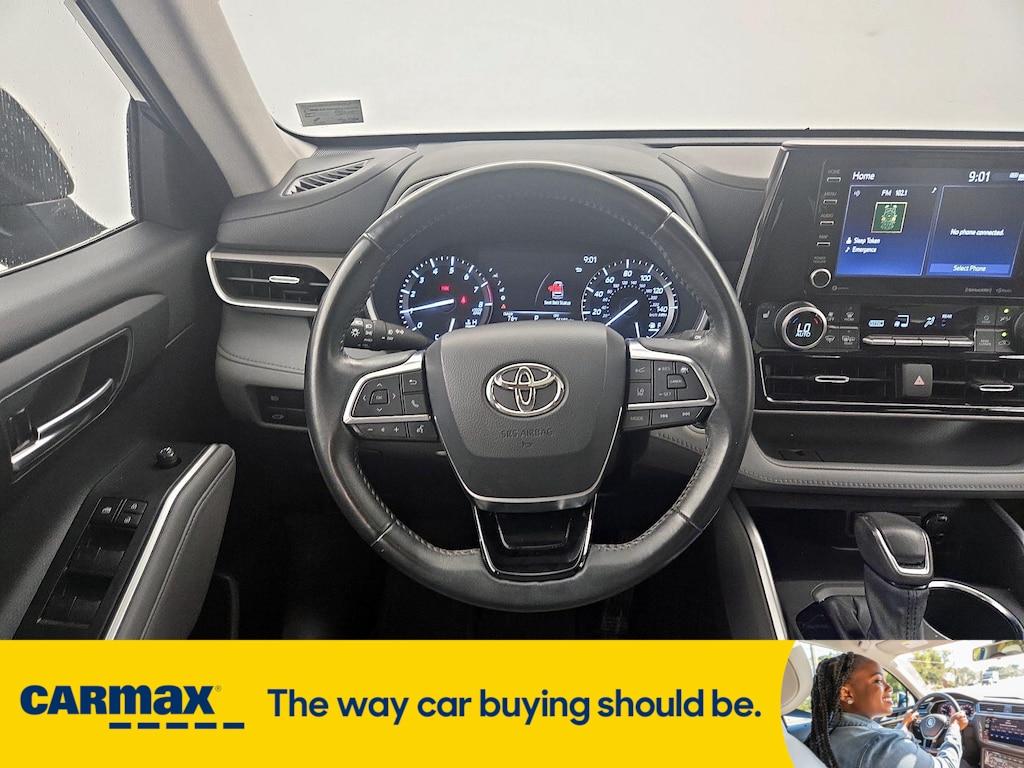 used 2021 Toyota Highlander car, priced at $28,998