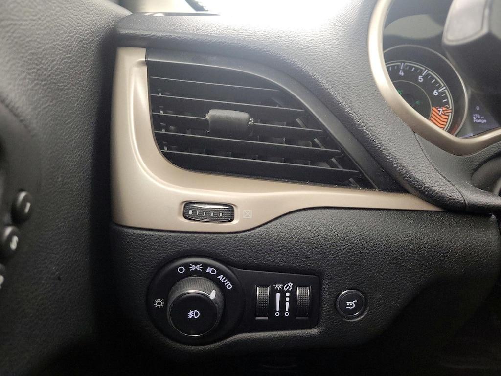 used 2015 Jeep Cherokee car, priced at $15,998