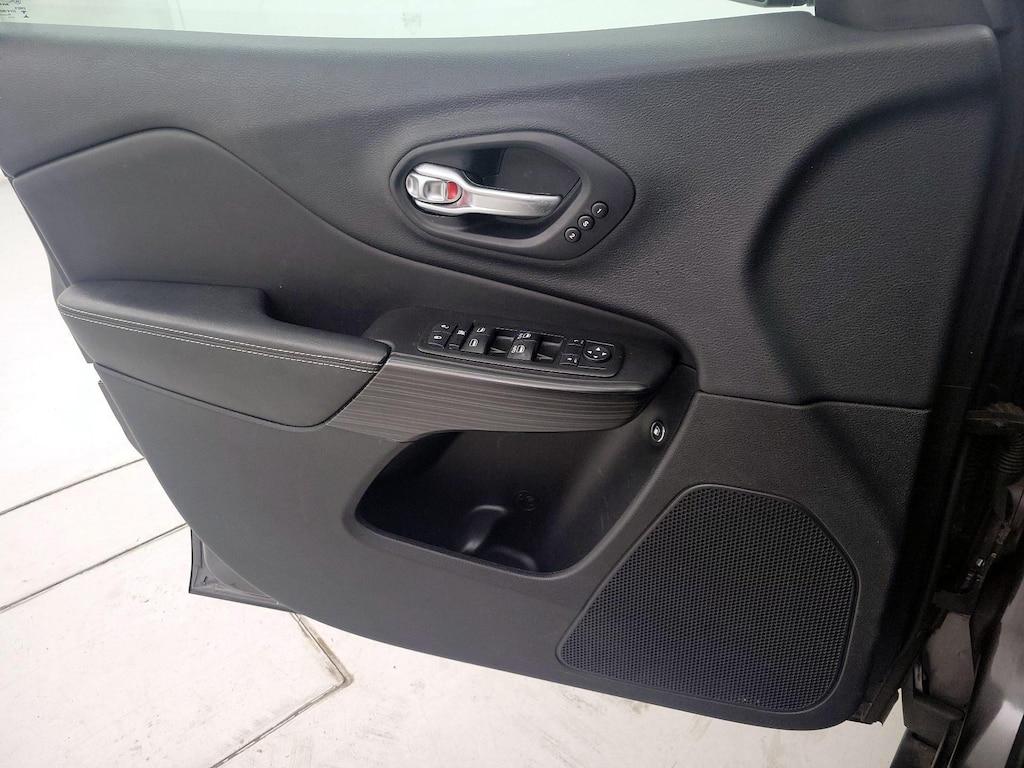 used 2015 Jeep Cherokee car, priced at $15,998