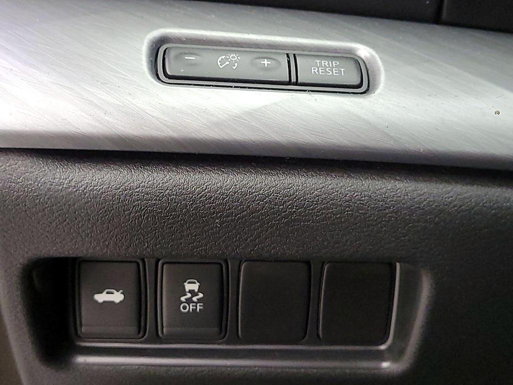 used 2016 Nissan Maxima car, priced at $15,998