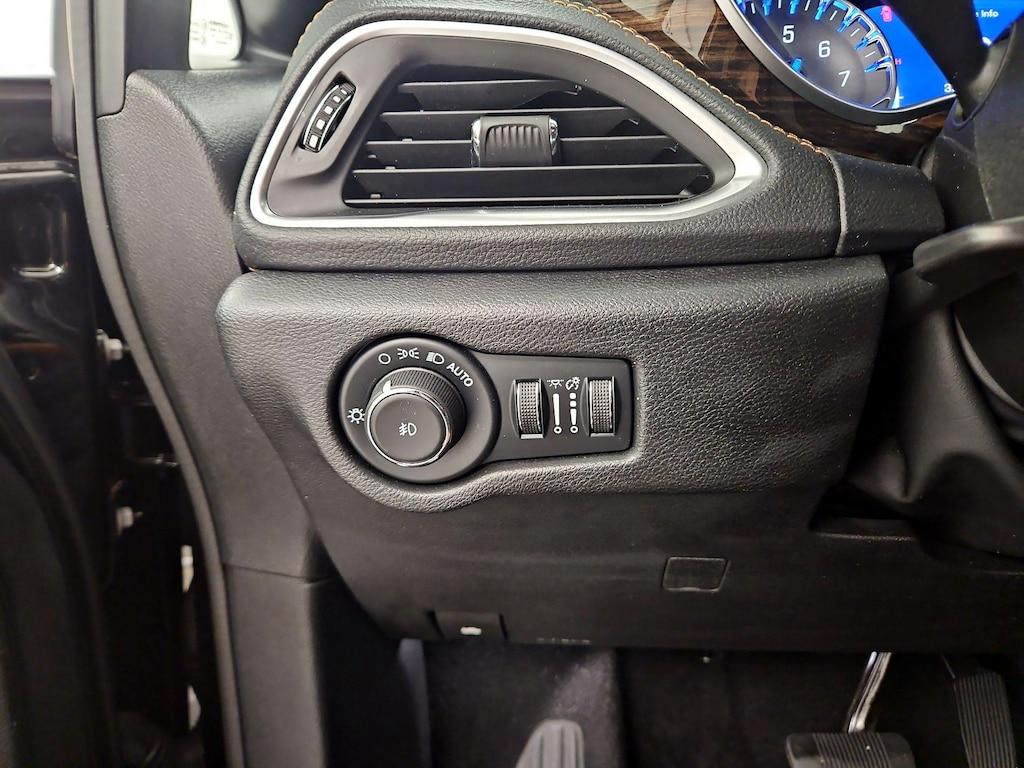 used 2022 Chrysler Pacifica car, priced at $38,998