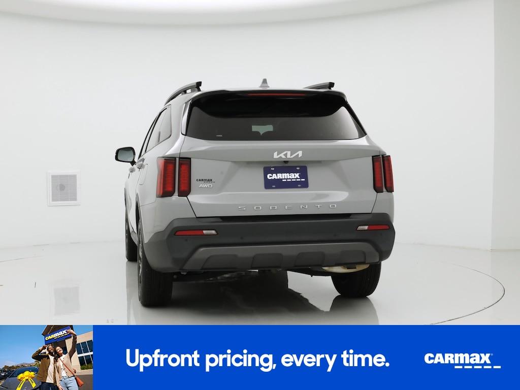used 2022 Kia Sorento car, priced at $25,998