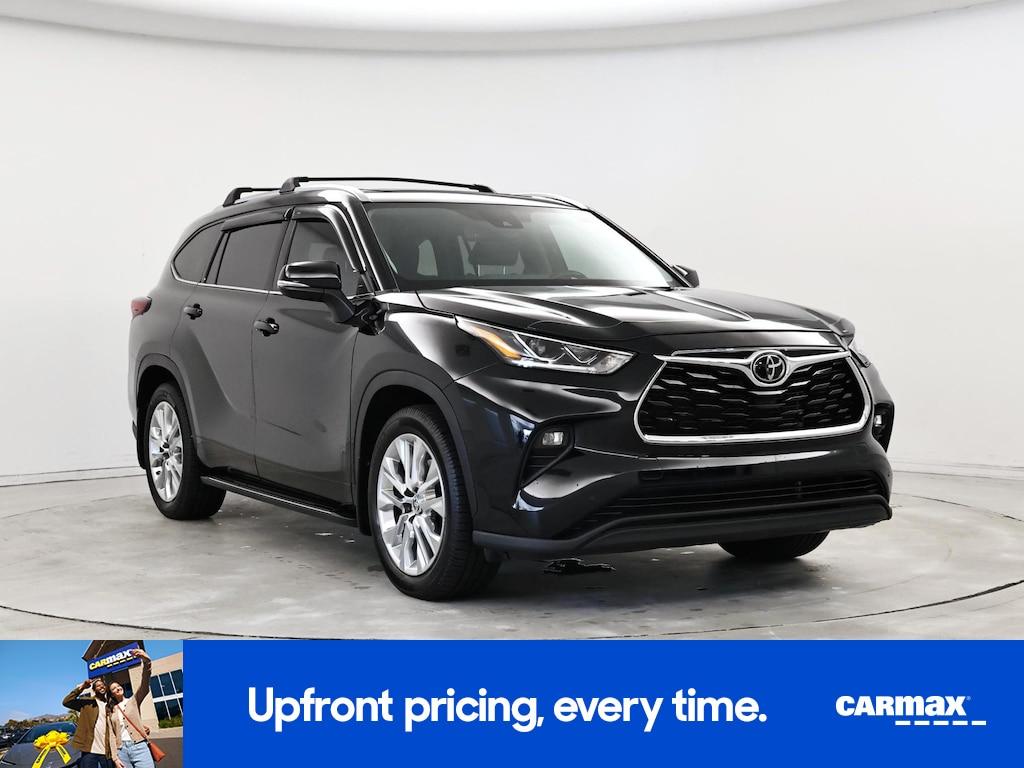 used 2023 Toyota Highlander car, priced at $36,998