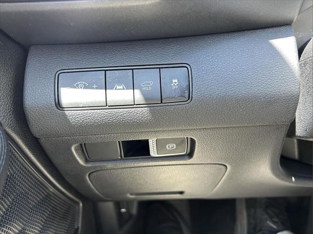 used 2023 Hyundai Santa Fe car, priced at $24,899