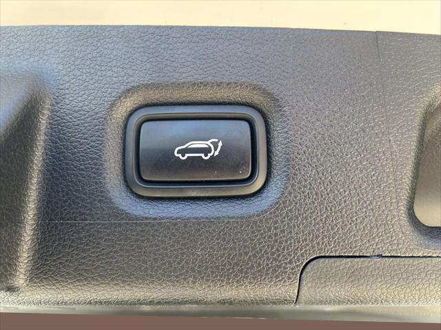 used 2023 Hyundai Santa Fe car, priced at $24,899