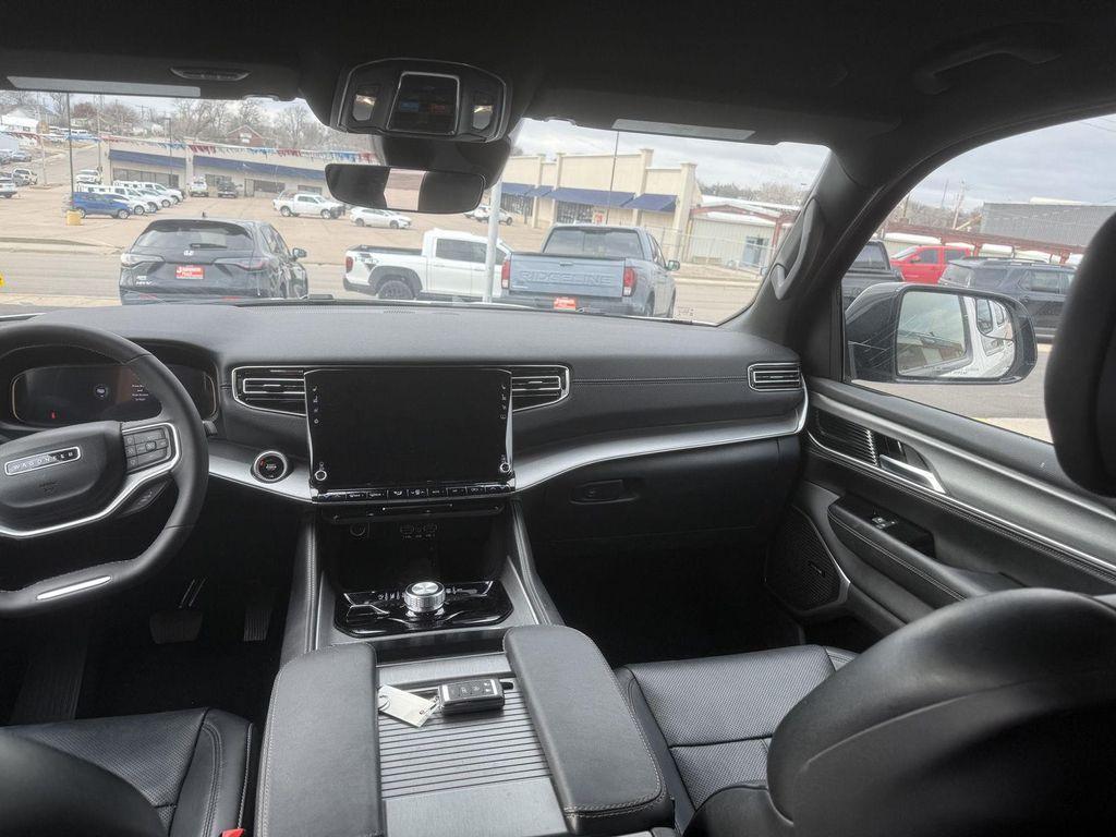 used 2025 Jeep Wagoneer L car, priced at $53,995