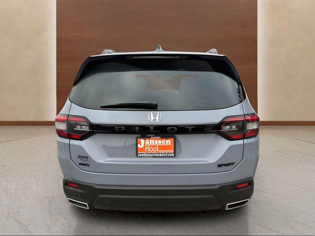 new 2025 Honda Pilot car, priced at $44,250