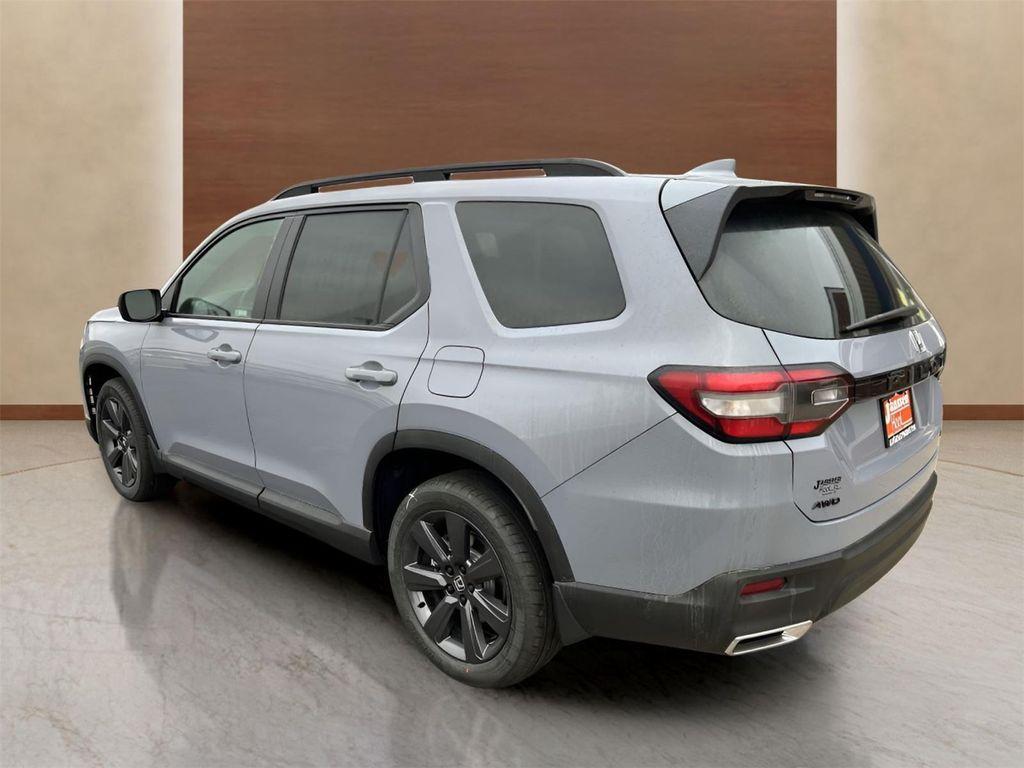 new 2025 Honda Pilot car, priced at $44,250
