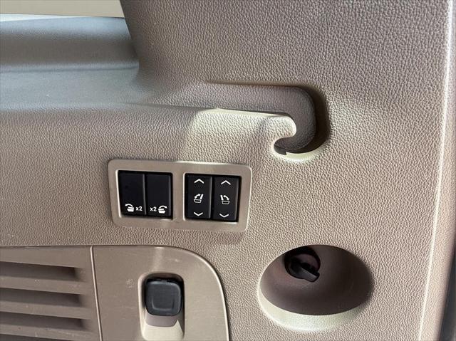 used 2019 GMC Yukon XL car, priced at $25,985
