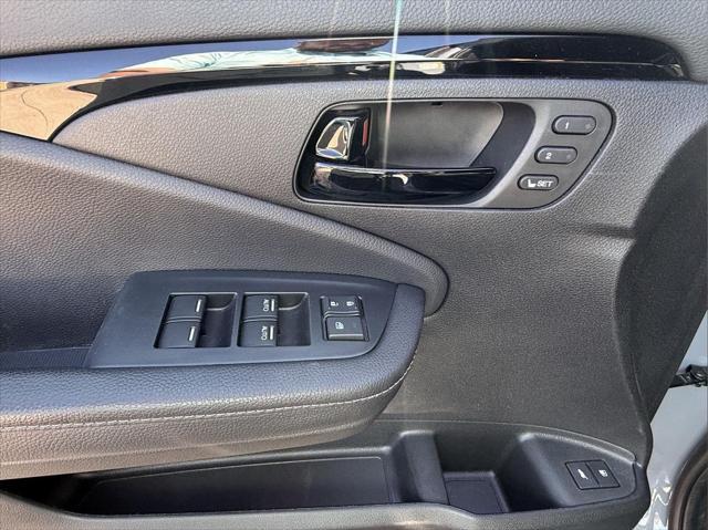used 2022 Honda Passport car, priced at $37,995