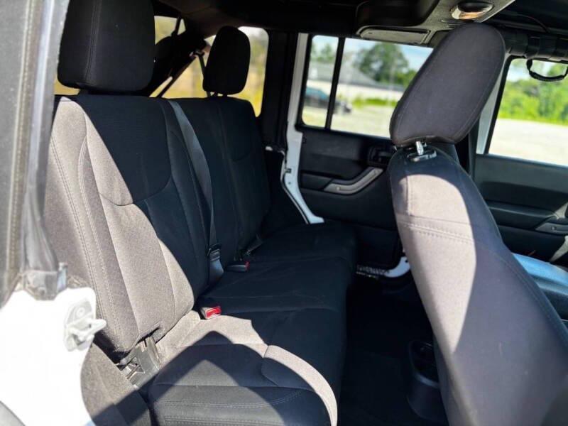 used 2015 Jeep Wrangler Unlimited car, priced at $10,999