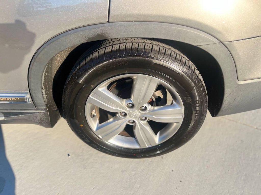 used 2013 Kia Sorento car, priced at $2,999