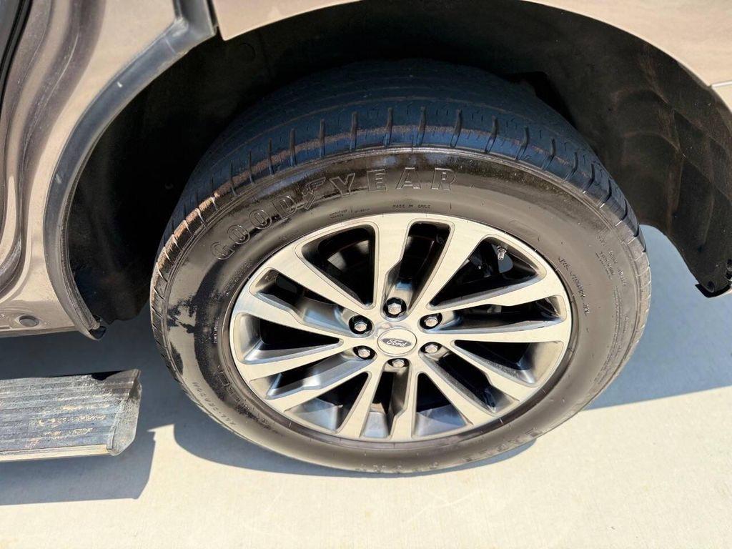 used 2018 Ford Expedition car, priced at $16,999