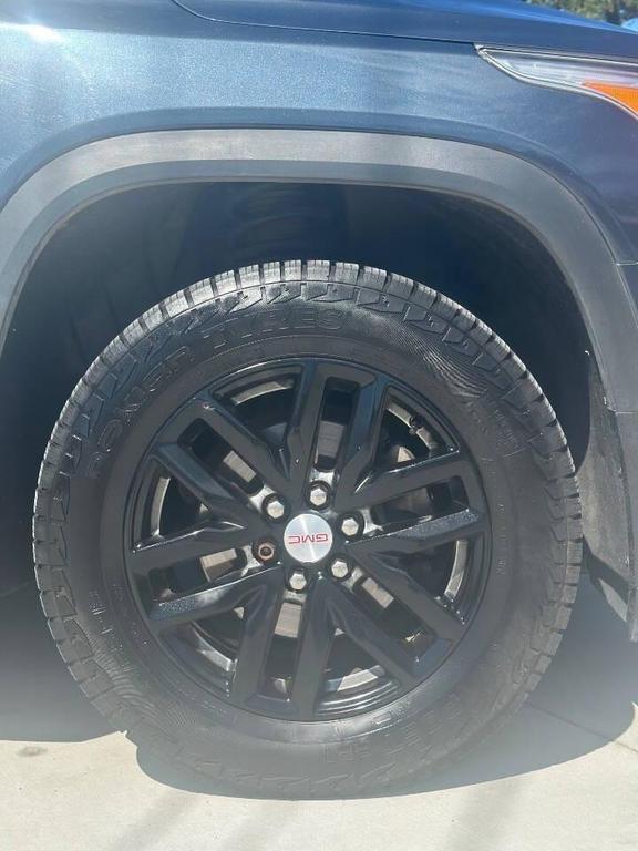 used 2019 GMC Acadia car, priced at $9,999