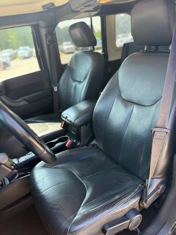 used 2016 Jeep Wrangler Unlimited car, priced at $13,500