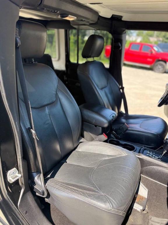 used 2016 Jeep Wrangler Unlimited car, priced at $13,500