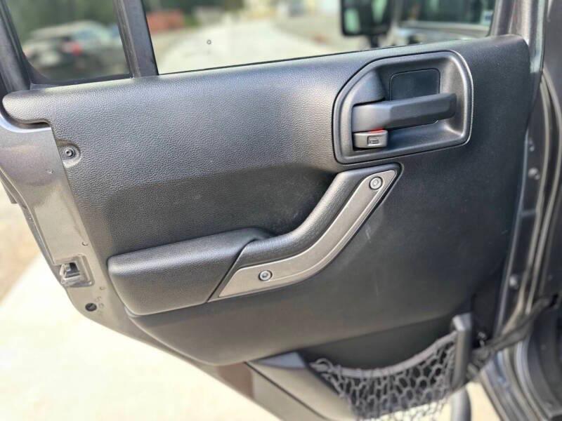 used 2016 Jeep Wrangler Unlimited car, priced at $18,999