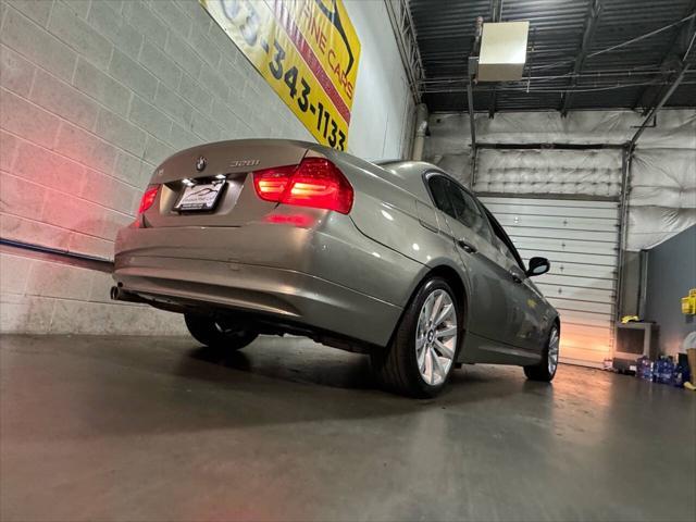 used 2009 BMW 328 car, priced at $9,495